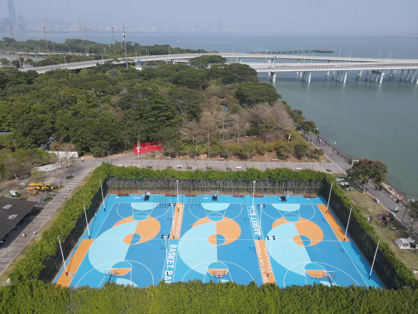 公園籃球場